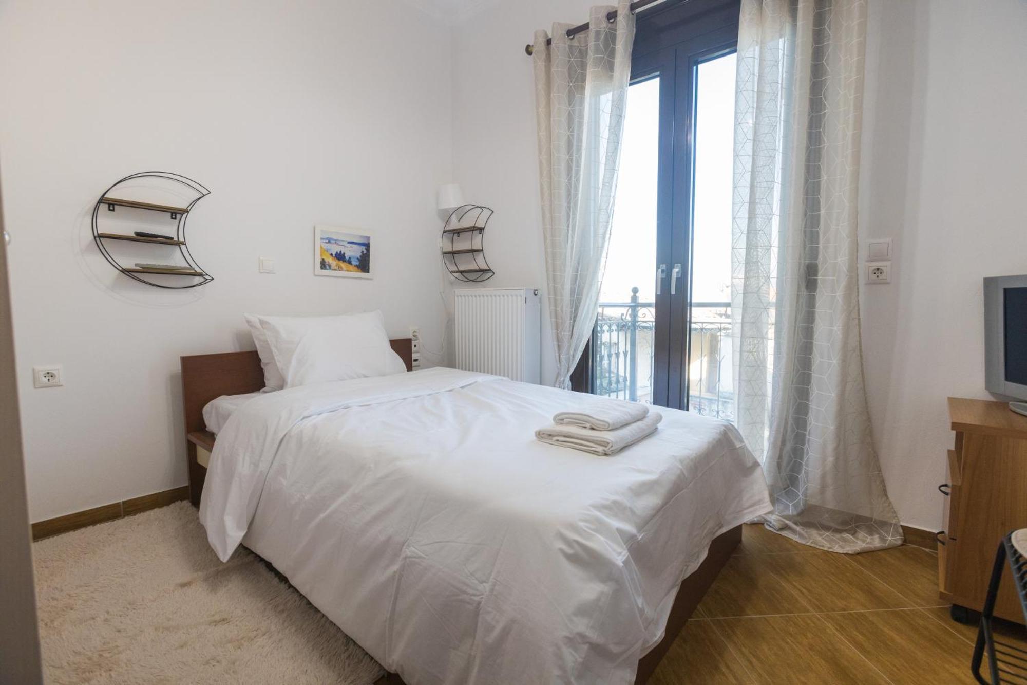 Avgerinos Ηome Breakfast Basket Complimentary Villa Amfíklia Ngoại thất bức ảnh